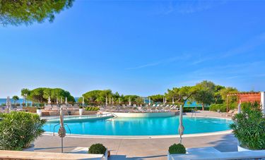 1506522644Belvedere Pool 2 web